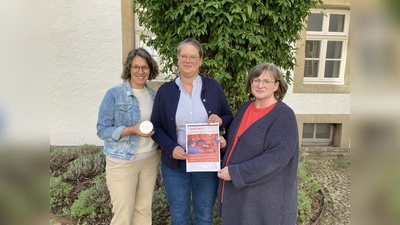 V.l.: Miriam Merschbrock (EFL), Astrid Fichtner-Wienhues (kefb) und Gisela Fritsche (Dekanat Höxter). (Foto: privat)