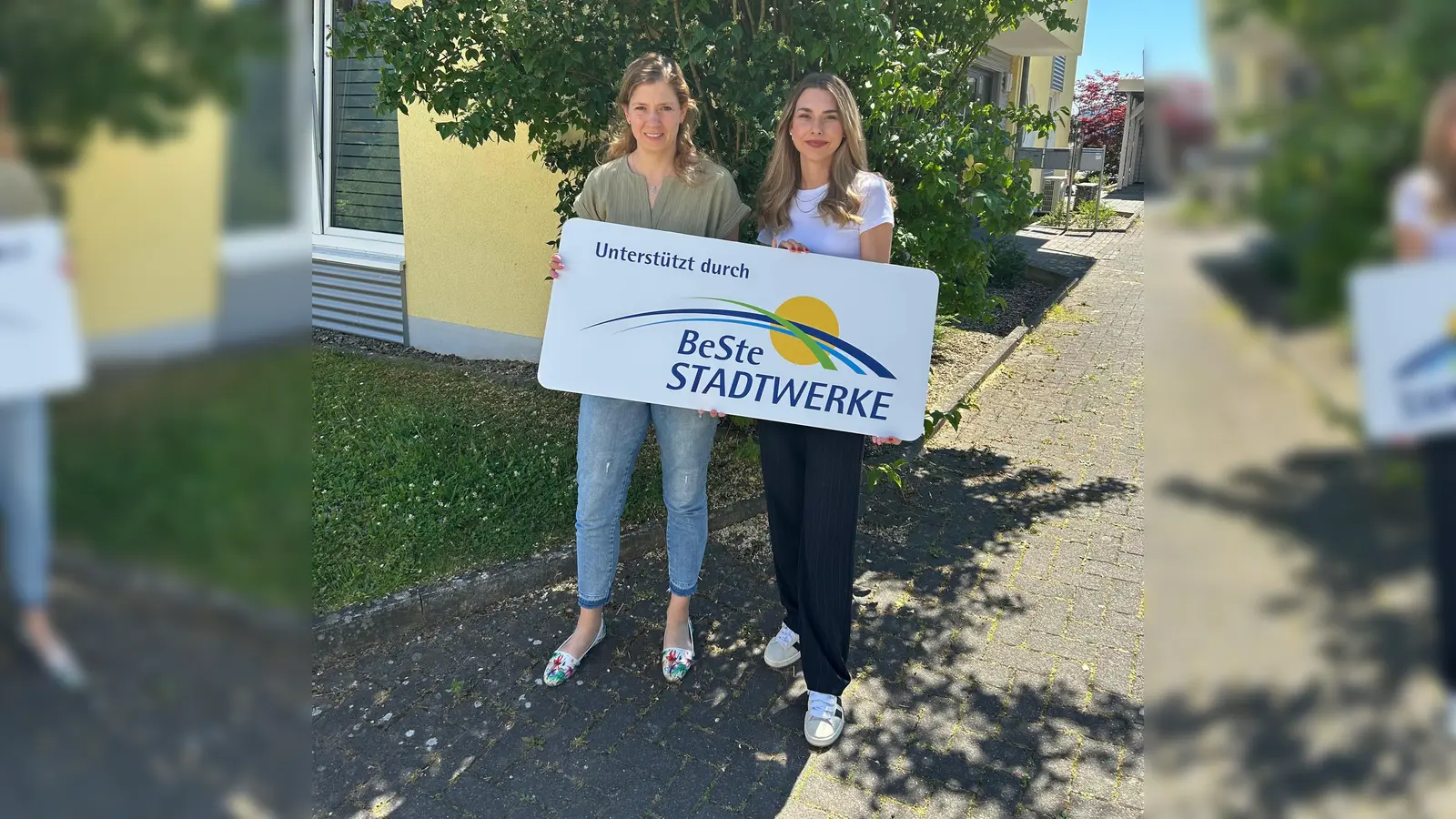 Julia Franzmann (l) und Angelika Abermit (r), Mitarbeiterinnen aus der Abteilung Marketing/Öffentlichkeitsarbeit. (Foto: privat)