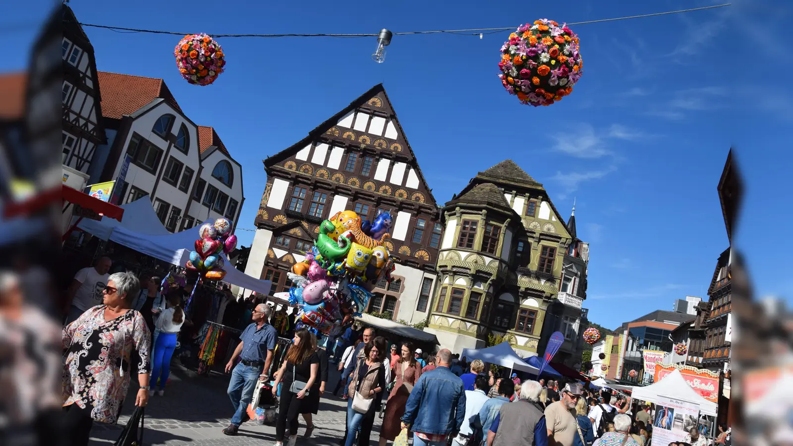 Der Huxori-Markt ist zurück: Zahlreiche Besucher schauten vorbei. (Foto: Marc Otto)