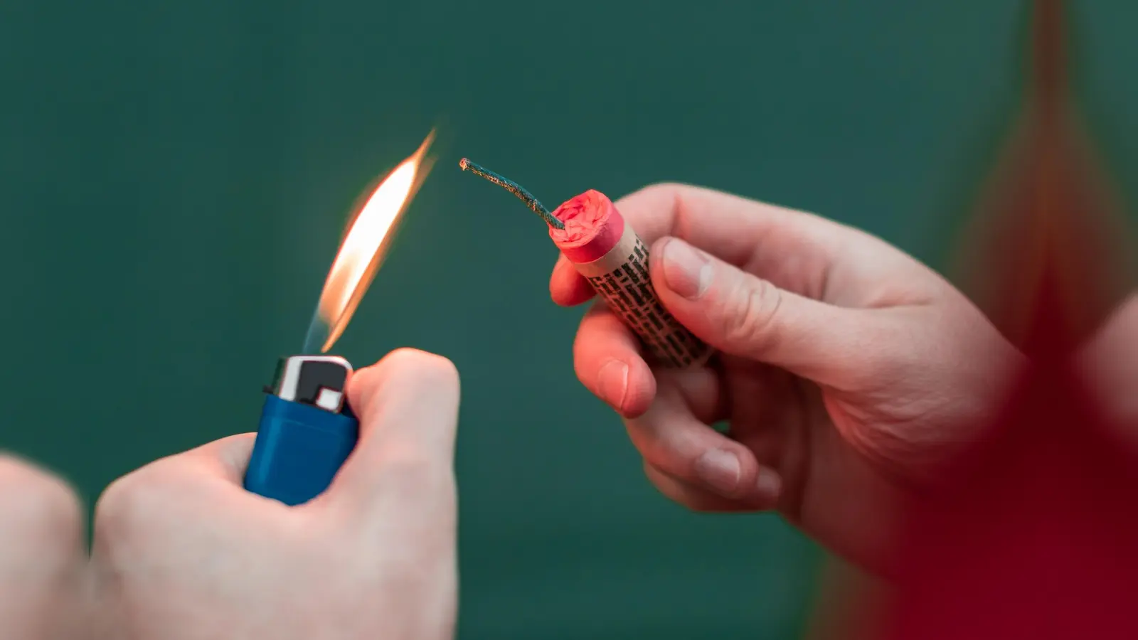 Ein Knalltrauma durch Silvesterböller verursacht, ist eine häufige Gefahrenquelle für dauerhaften Hörverlust.  (Foto: AOK Kreis Höxter )