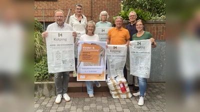 Für die Kolping-Sammlung werben die Organisatoren (v.l.) Ulrich Linn, Gudrun Kuhaupt (beide Warburg), die Bezirksvorsitzende Angelika Flore, Karin Riepe, Werner Dürdoth (alle Borgentreich), August Wilhelms (Natzungen) und Carolin Pape (Muddenhagen).  (Foto: August Wilhelms)