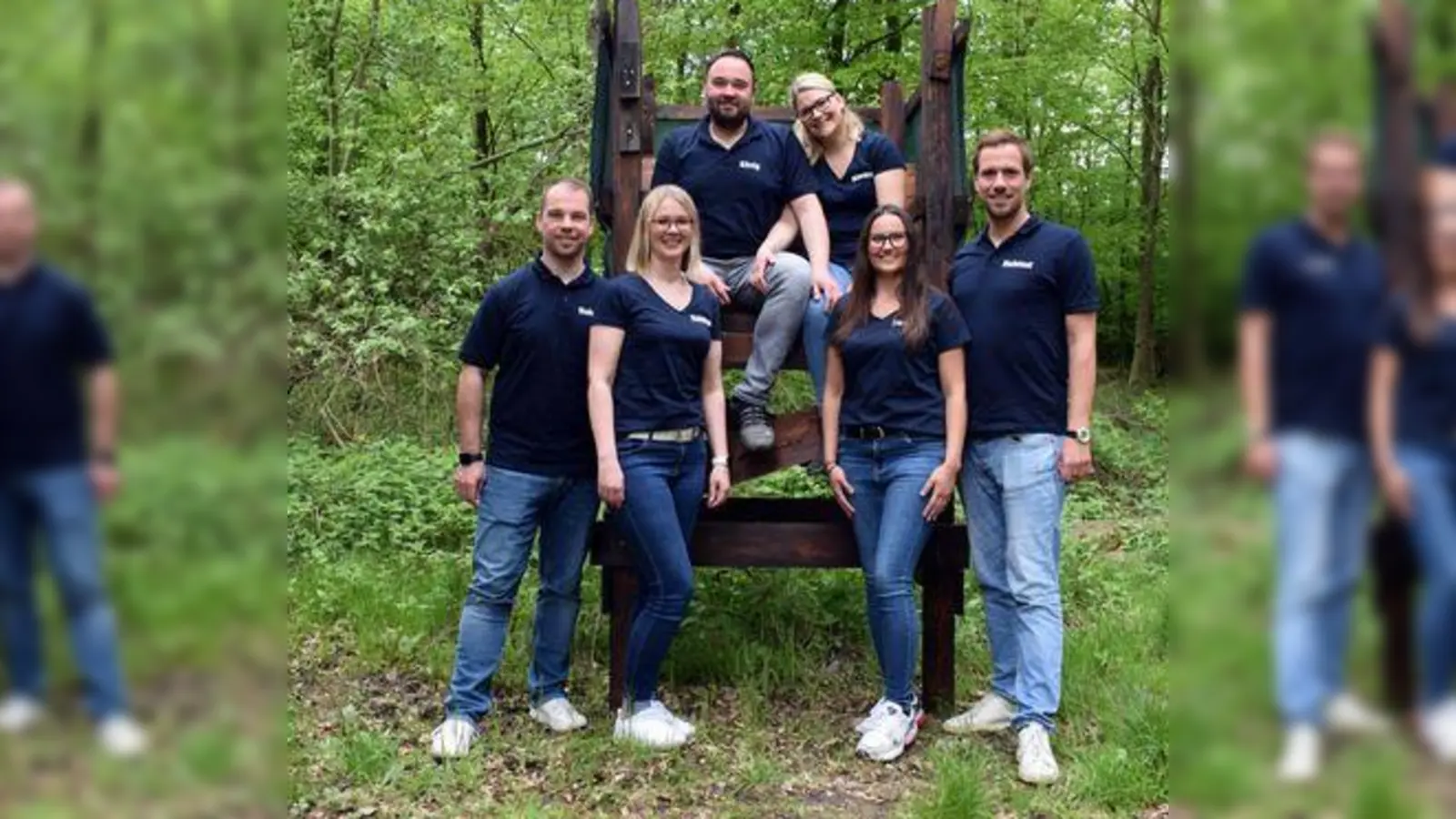 V.l.: Stefan Lukas mit Julia Klenke, das Königspaar Jörg Ludwig mit Anna Schulz, und Tanja Schmitt mit Johannes Meyer. (Foto: privat)