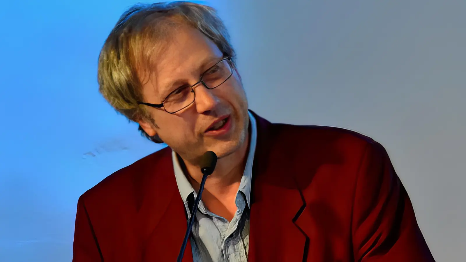 Lothar Jahn stellt die Erfolgsband näher vor. (Foto: privat)