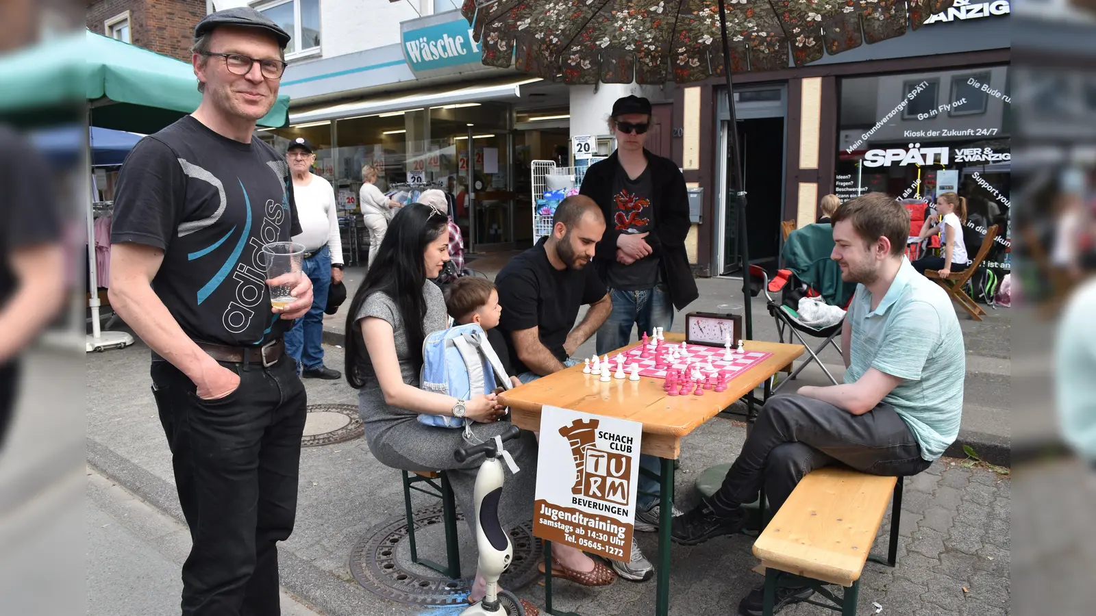 Der Schachclub stellte sich auf dem Blütenfest vor.  (Foto: Barbara Siebrecht)