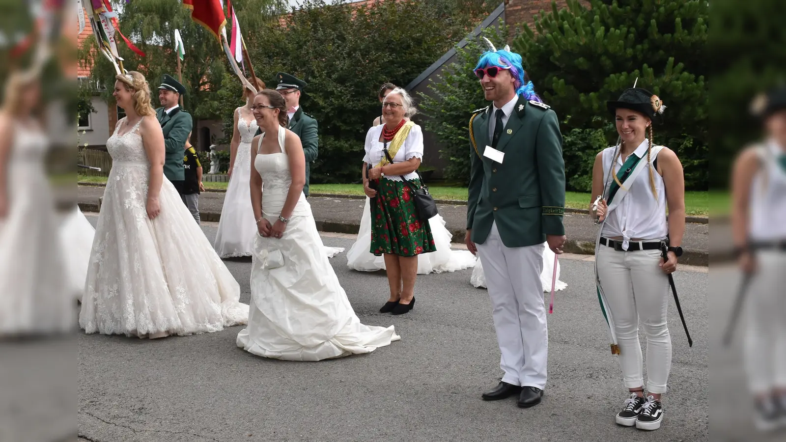 Fröhlicher Frauen-Umzug in Langenthal im Jahr 2019.  (Foto: Barbara Siebrecht)