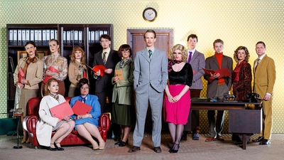 Mit 9 to 5 steht die zweite Premiere des Theatersommers 2025 auf der Freilichtbühne Bökendorf bevor. (Foto: Freilichtbühne Bökendorf)
