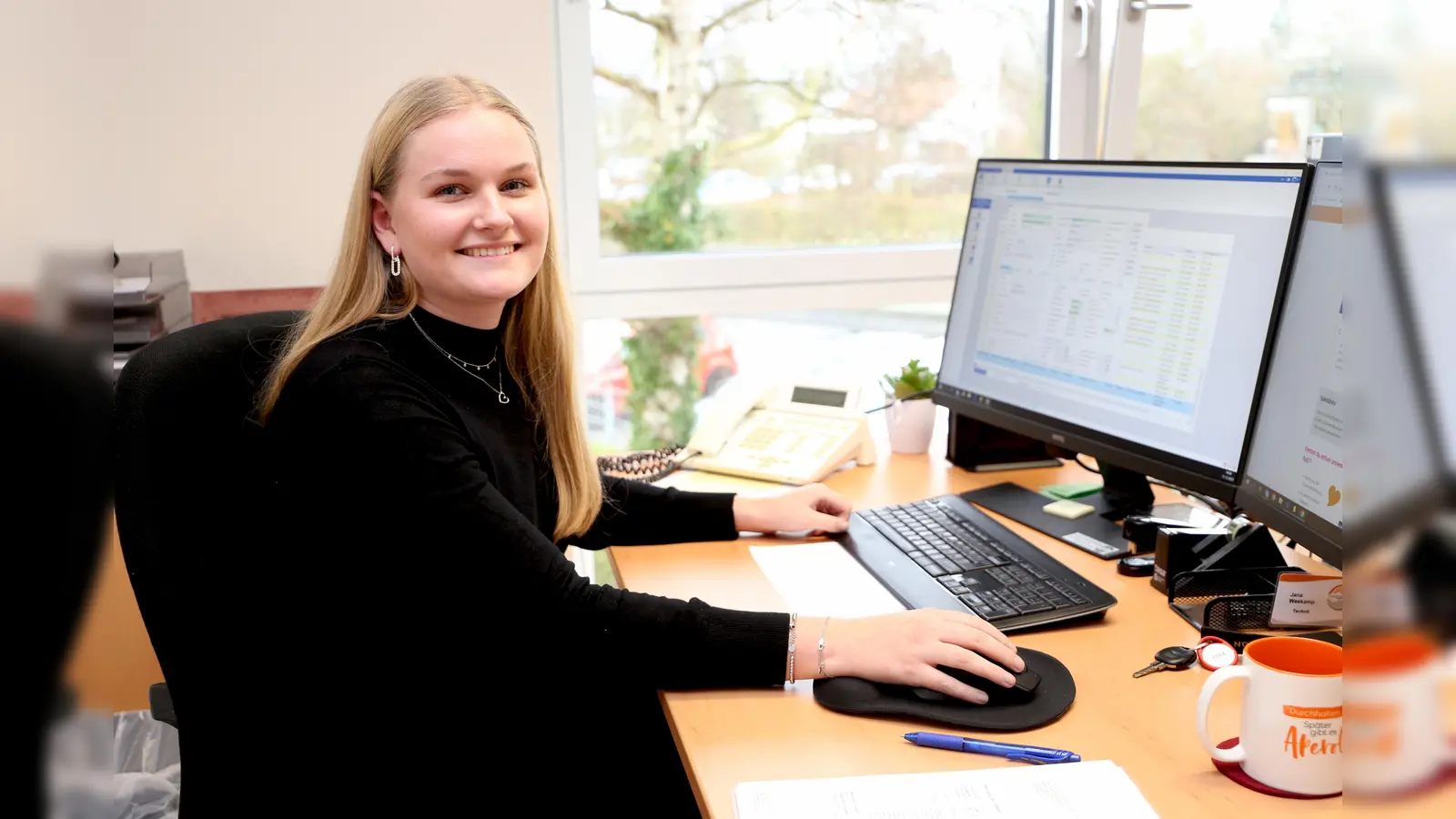 Die KHWE ist für ihre „sehr guten“ Ausbildungsergebnisse ausgezeichnet worden. Jana Weskamp ist eine der erfolgreichen Absolventen. (Foto: KHWE)
