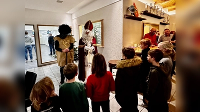 Überraschend schaute auch der Nikolaus vorbei. (Foto: privat)