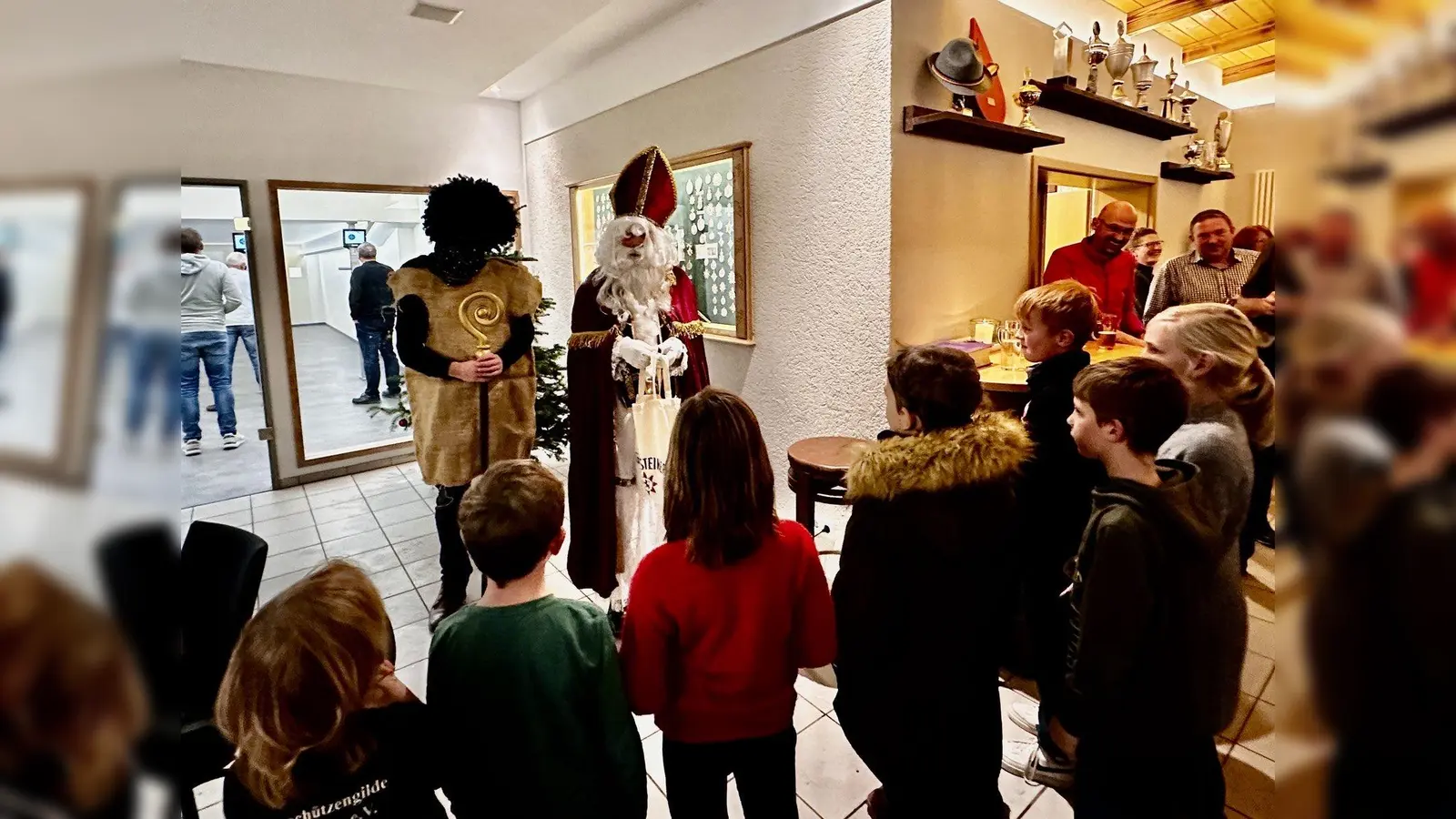 Überraschend schaute auch der Nikolaus vorbei. (Foto: privat)
