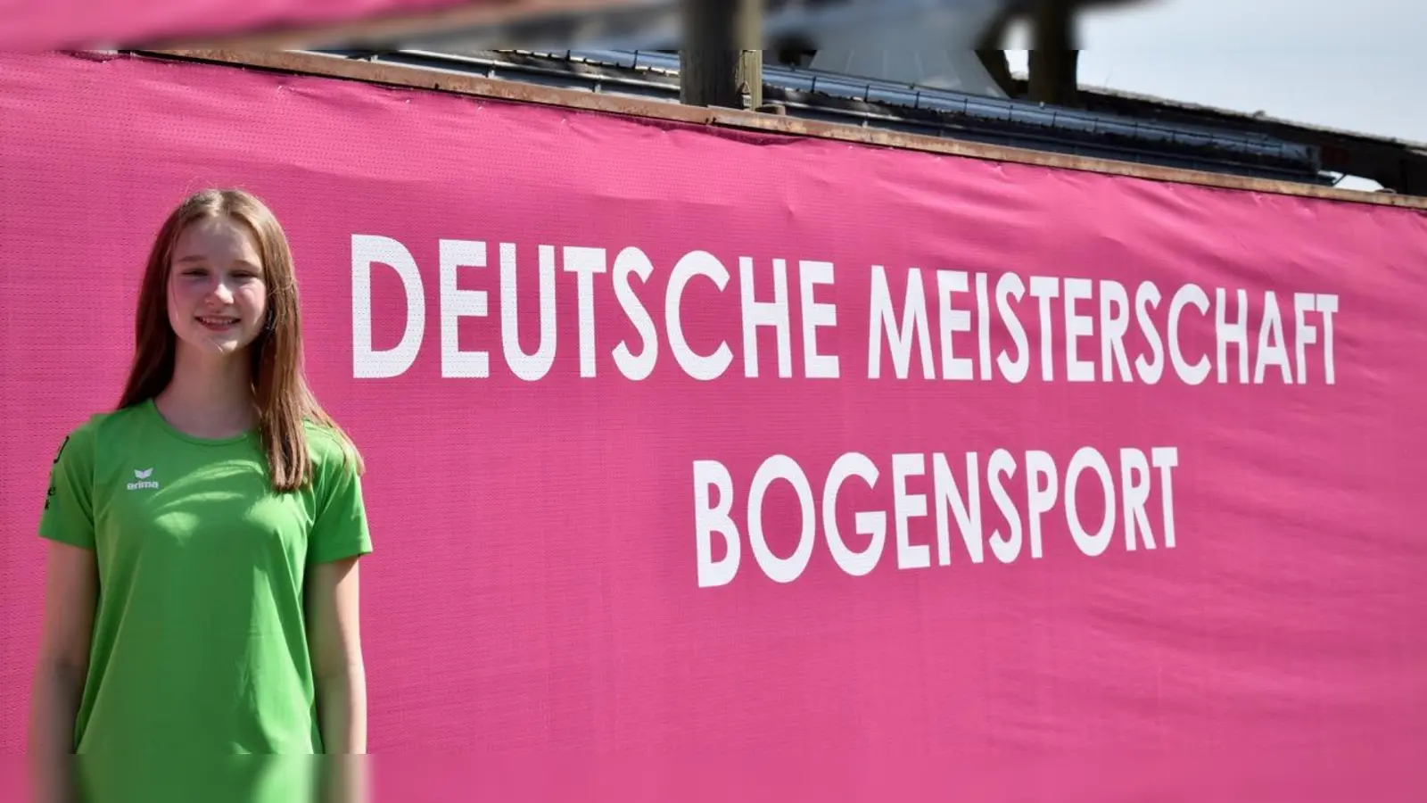 Stine Rogge bei der Deutschen Meisterschaft im Bogensport. (Foto: T. Rogge)