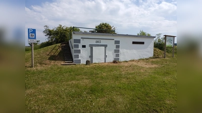 Hochbehälter auf der Warte zwischen Udenhausen und dem Reinhardswald. (Foto: Heimatverein Udenhausen)