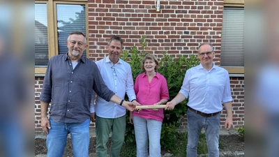 Staffelstabübergabe (v.l.): Elmar Rüther, Stefan Kruse, Gundel Witte-Berkemann und Matthias Schmidt. (Foto: privat)