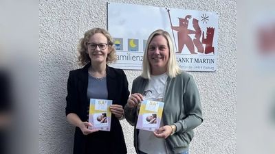 V.l.: Daniela Dahlmann, Geschäftsführerin SkF e.V. Warburg, und Sarah Bickmann, KiTa-Leitung Familienzentrum St. Martin Warburg. (Foto: privat)