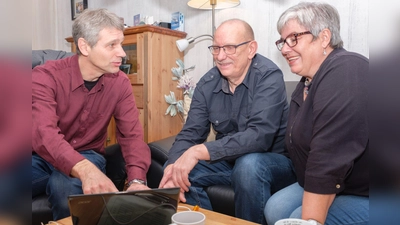 Daniel Heinenberg von der Verbraucherzentral NRW bei der Energieberatung. (Foto: VZ-NRW Daniel Heinenberg)