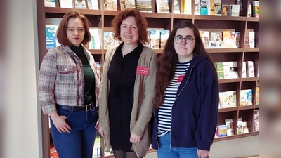 Das Team der Tourist-Information Holzminden (v.l.): Viktoria Raab, Isabell Adam, Franziska Salowsky. (Foto: Stadtmarketing Holzminden GmbH)