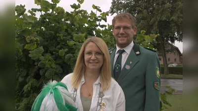 Königin Melani I. und Prinz Jörg I. regieren die Liboriusschützen im Jahr 2026. (Foto: privat)