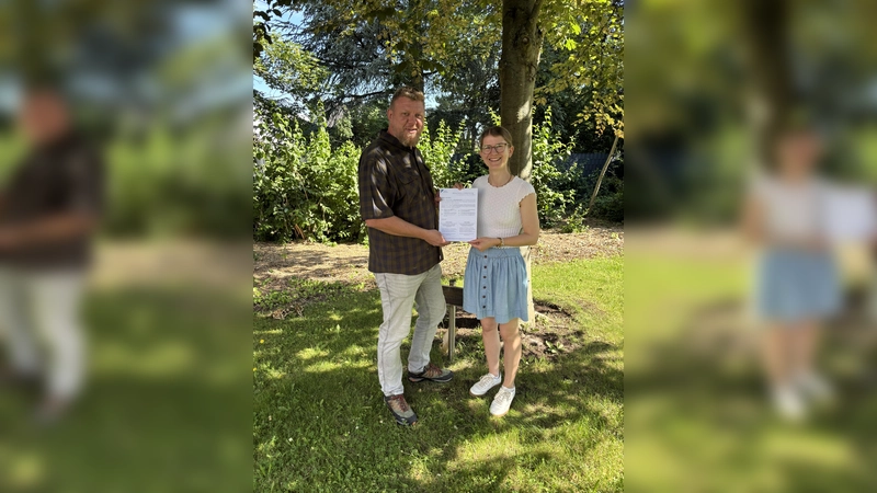 Thomas Greger und Tessa Harries. (Foto: Landkreis Holzminden)