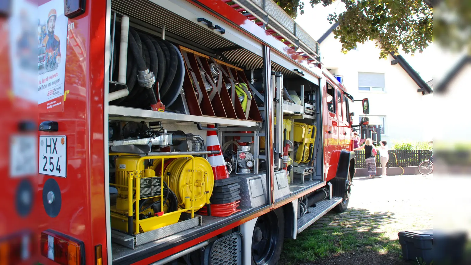 Die Ausrüstung kann besichtigt werden, wie hier beim Tag der Feuerwehr 2017.  (Foto: Barbara Siebrecht)
