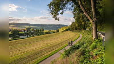 Radfahrer am Weser-Radweg. (Foto: TMN_Markus Tiemann)