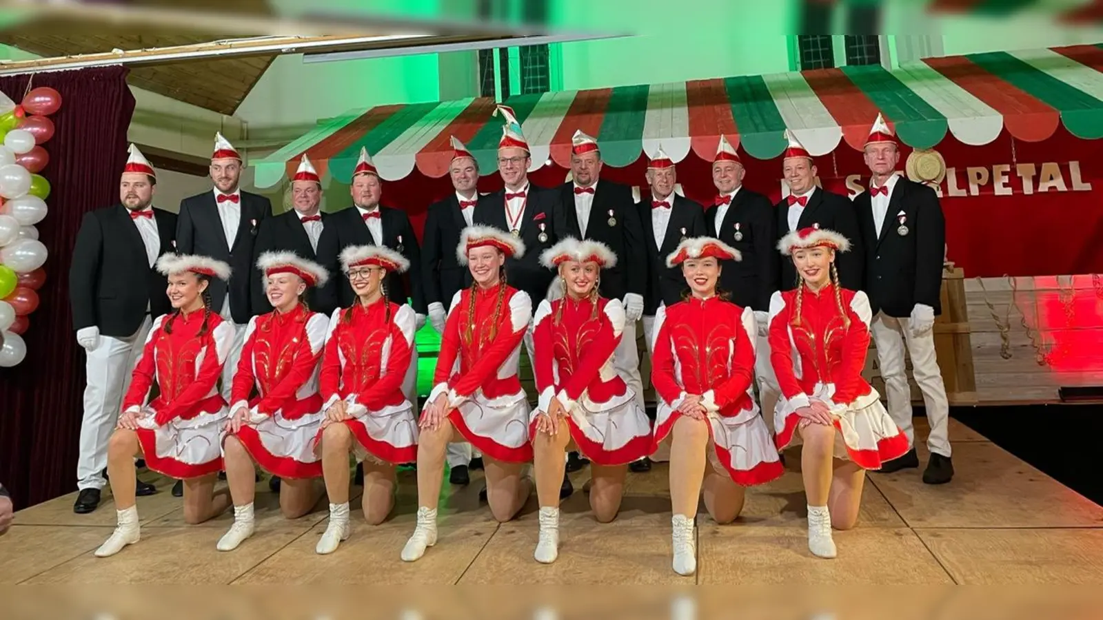 Brenkhausen fliegt durch das All – galaktisch guter Karneval. (Foto: privat)