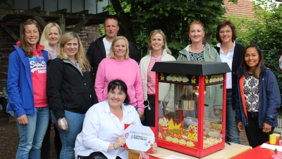 Die Mitglieder des Vorstandes (v.l.): Theresa Bartoldus, Jeanette Köster, Christina von Spiegel, Carsten Robrecht, Laura Peine, Simone Evers, Ramona Sökefeld, Elke Ellermann, Faye Conze, vorne: Martina Stüve. (Foto: privat)