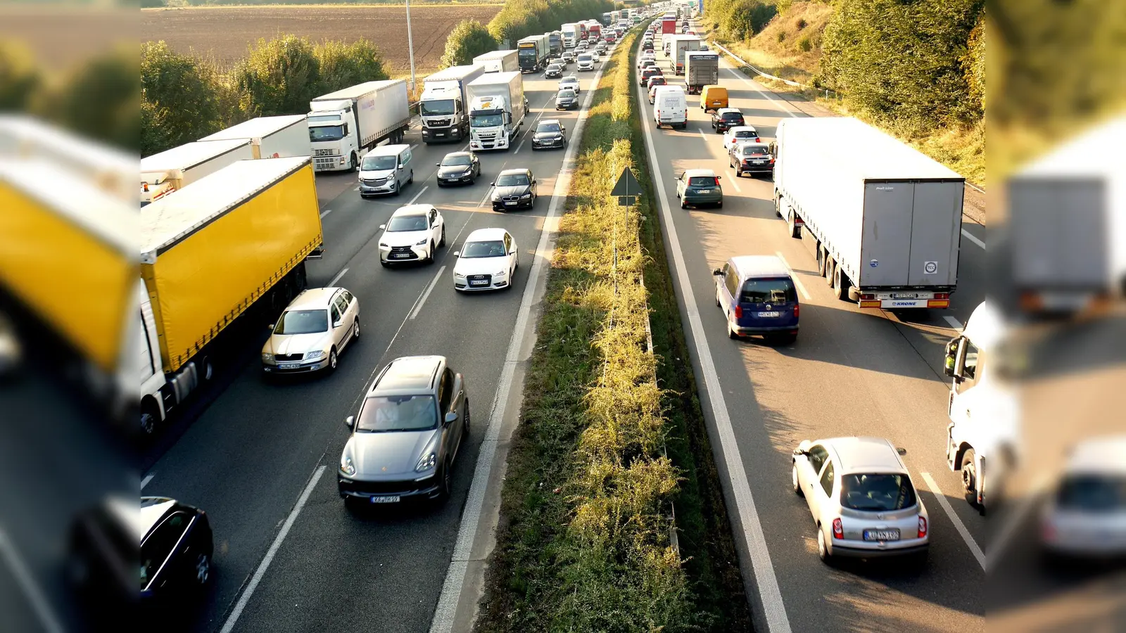 A44: Sperrung der Anschlussstelle Warburg. (Symbolbild: Pixabay)