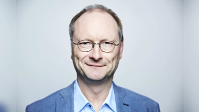 Portrait von Sven Ploeger (Foto: Sebastian Knoth Fotografie)