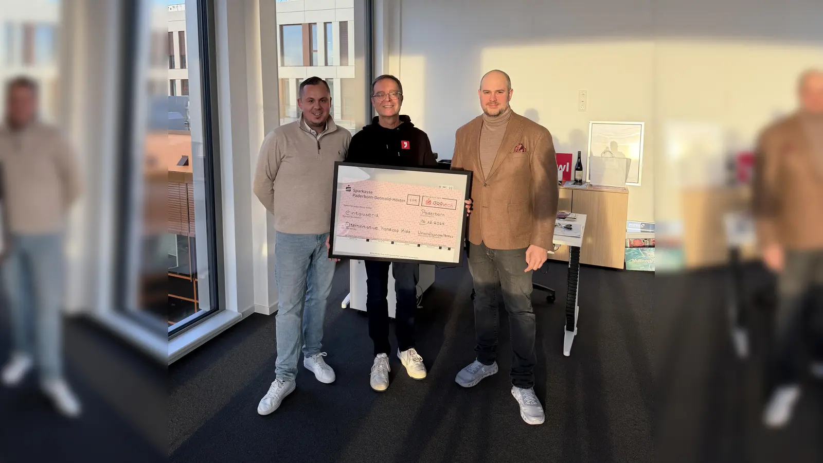 Wollen Inklusion und Teilhabe fördern: WJ-Geschäftsführer Daniel Beermann, Günter Korder, Sprecher der Elterninitiative „Handicap Kidz““ und der scheidende WJ-Vorsitzende Raphael Rosenstein (v.l.). (Foto: Wirtschaftsjunioren PB+HX)