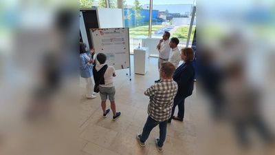 LAG-Mitglieder tauschen sich einem der Handlungsfelder aus. (Foto: VoglerRegion)