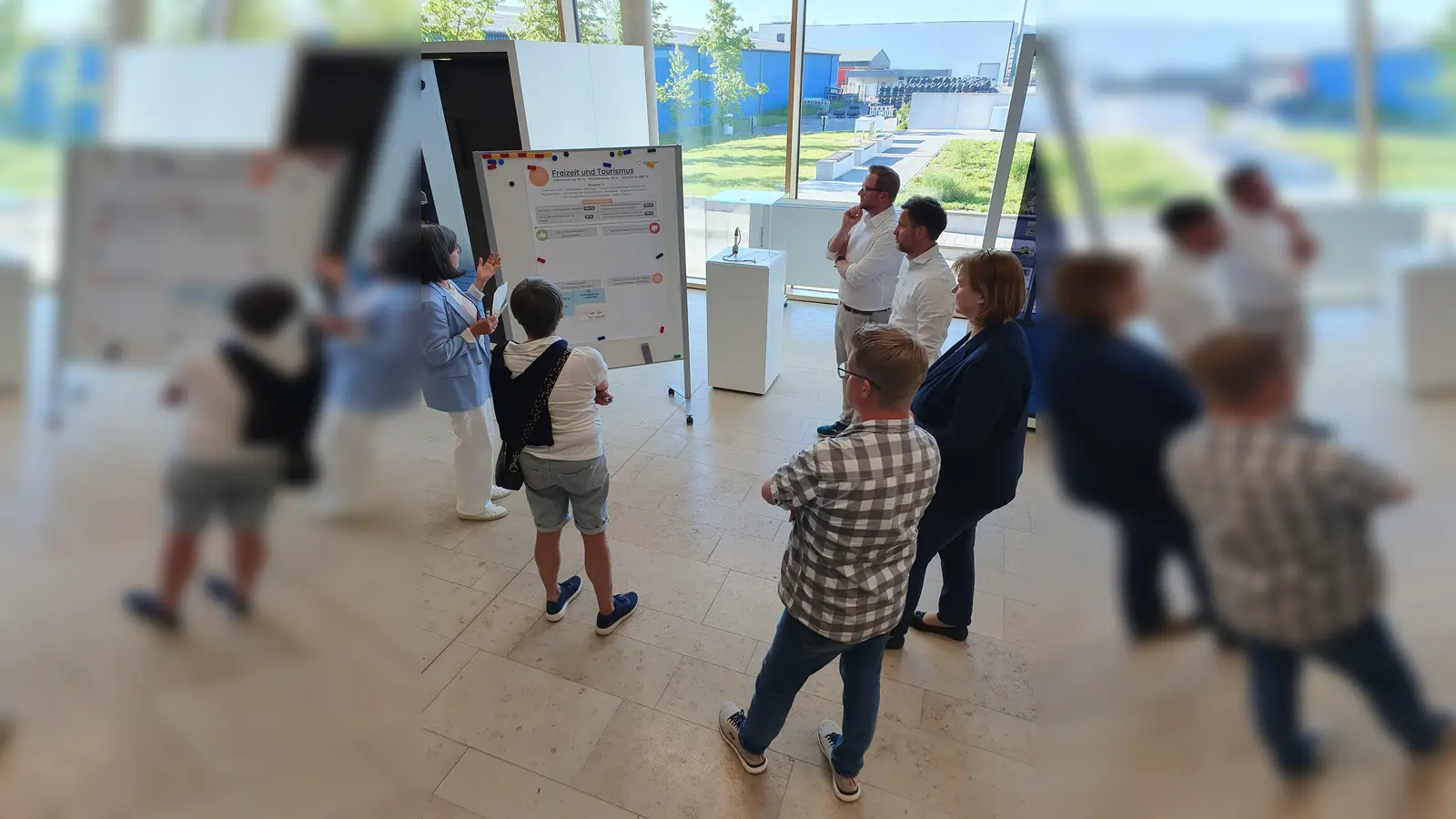 LAG-Mitglieder tauschen sich einem der Handlungsfelder aus. (Foto: VoglerRegion)