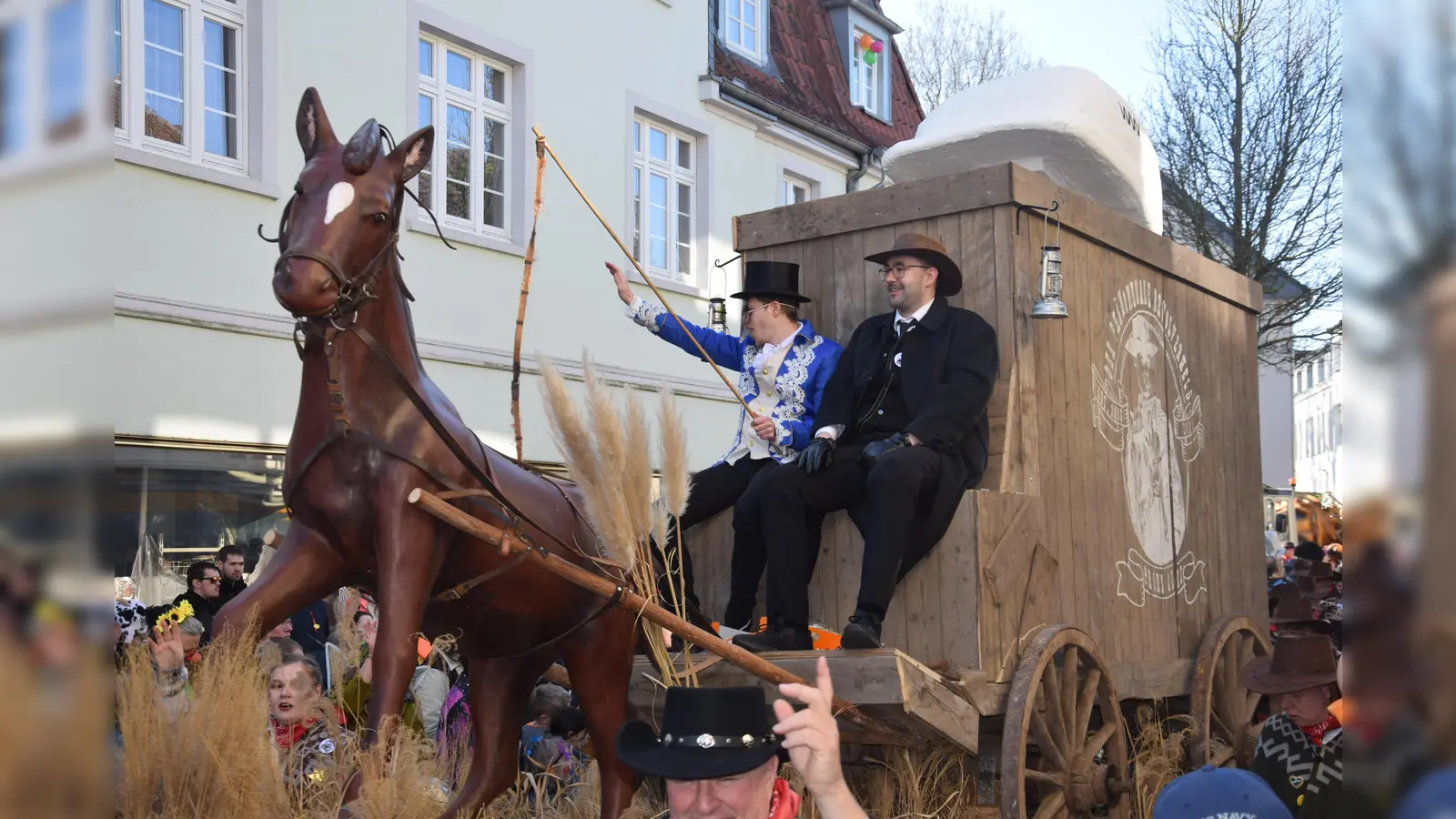 Auf Steinheims Straßen gings mal wieder besonders lustig zu. (Foto: Marc Otto)