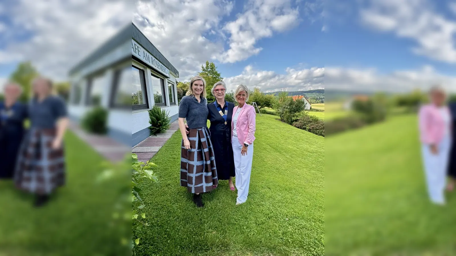 Präsidentschaftsübergabe Inner Wheel Club Bad Driburg (v.l.): Kirsten Sagel-Will, Ursula Niewöhner und Ulrike Steinwart. (Foto: privat)