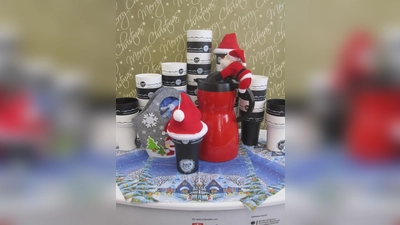 Die Mehrwegbecher backCUP können beim Kreis Höxter gegen eine Service-Gebühr für Weihnachtsfeiern oder Advents- und Weihnachtsmärkte in den Städten und Dörfern ausgeliehen werden. (Foto: Kreis Höxter)