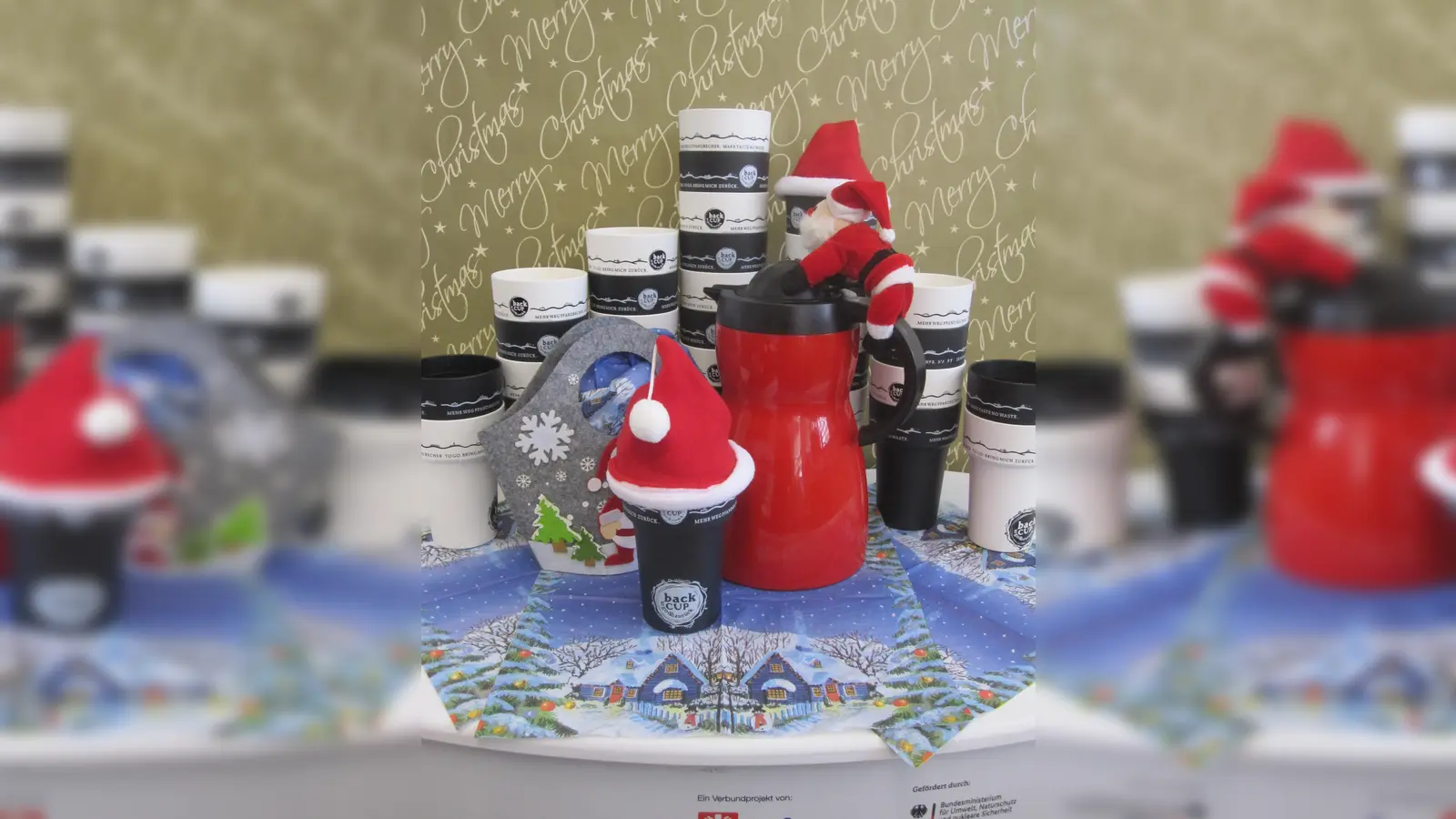 Die Mehrwegbecher backCUP können beim Kreis Höxter gegen eine Service-Gebühr für Weihnachtsfeiern oder Advents- und Weihnachtsmärkte in den Städten und Dörfern ausgeliehen werden. (Foto: Kreis Höxter)