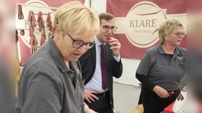 Gewerbeausstellung im Rahmen der Warburger Oktoberwoche 2025 ist eröffnet (Foto: Stefan Bönning)