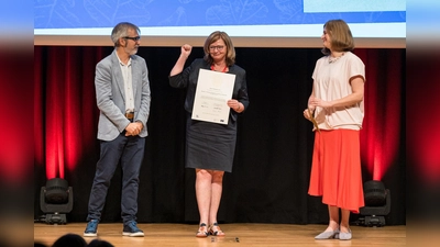 Barbara Richter, Geschäftsführerin des Sensoria – Haus der Düfte und Aromen, nahm die besondere Auszeichnung beim European Museum of the Year Award 2026 in Bilbao entgegen. (Foto: HODEI TORRES)