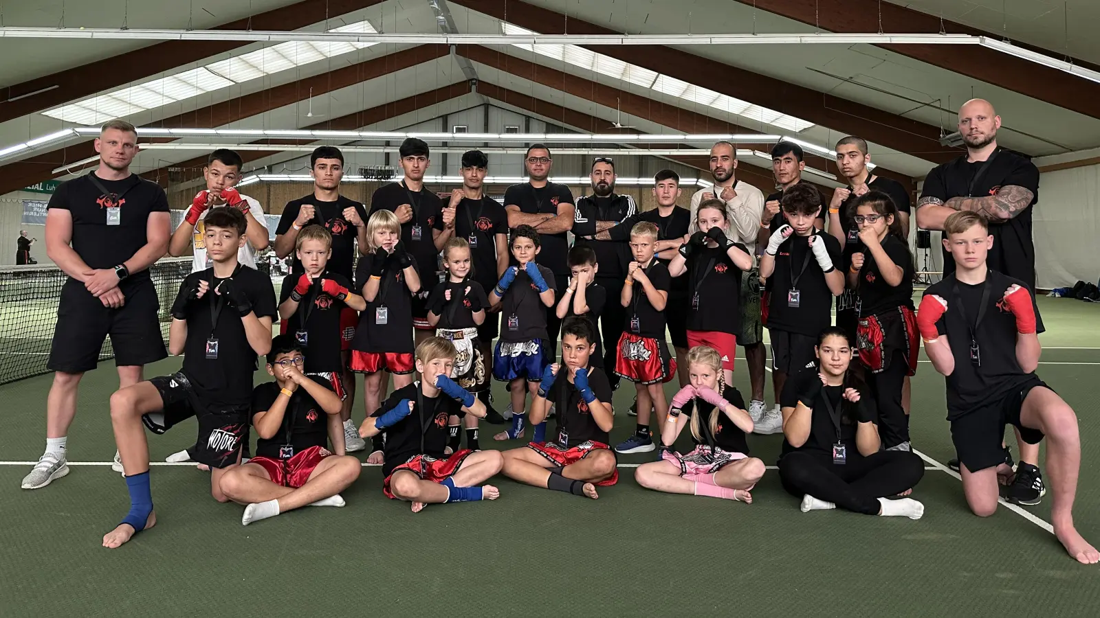 Die Wettkampfteilnehmer der Kampfsportschule Brakel. (Foto: privat)