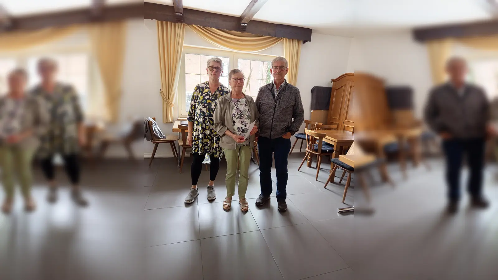 Elvira Niemeier, Hildegard Dierkes und Gerhard Konze. (Foto: privat)
