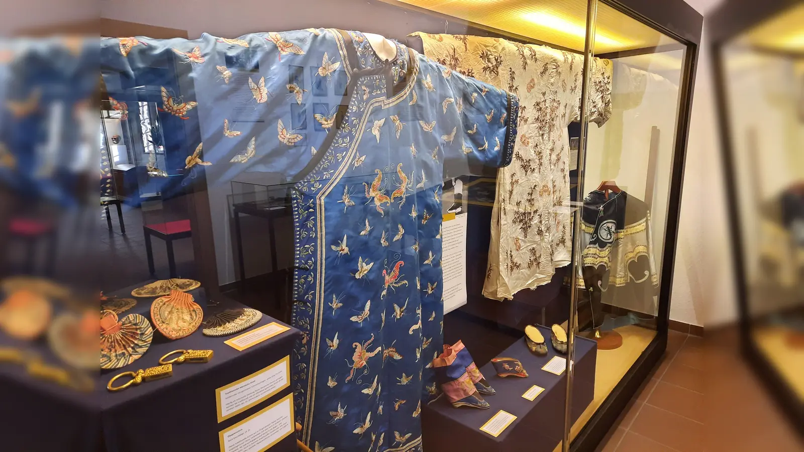 Beeindruckende Handwerkskunst aus China und vieles mehr bietet die derzeitige Sonderausstellung im Hofgeismarer Stadtmuseum. (Foto: Stadtmuseum Hofgeismar)