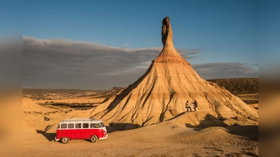 Auf Bulli-Abenteuer in Bardenas Reales, Spanien. (Foto: Peter Gebhard)