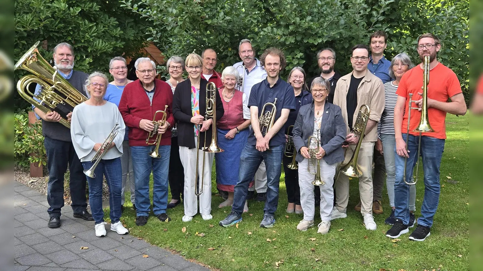 Die Musikerinnen und Musiker des Bläser-Arbeitskreises laden zu Konzerten mit strahlender Musik und funkelnden Texten ein. (Foto: Bläser-Arbeitskreis)