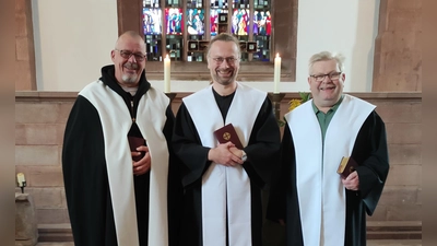 Die neuen Familiaren: (v.l.) Jörg Hoymann, Christoph Ritter und Manfred Schröder. (Foto: Kloster Amelungsborn)