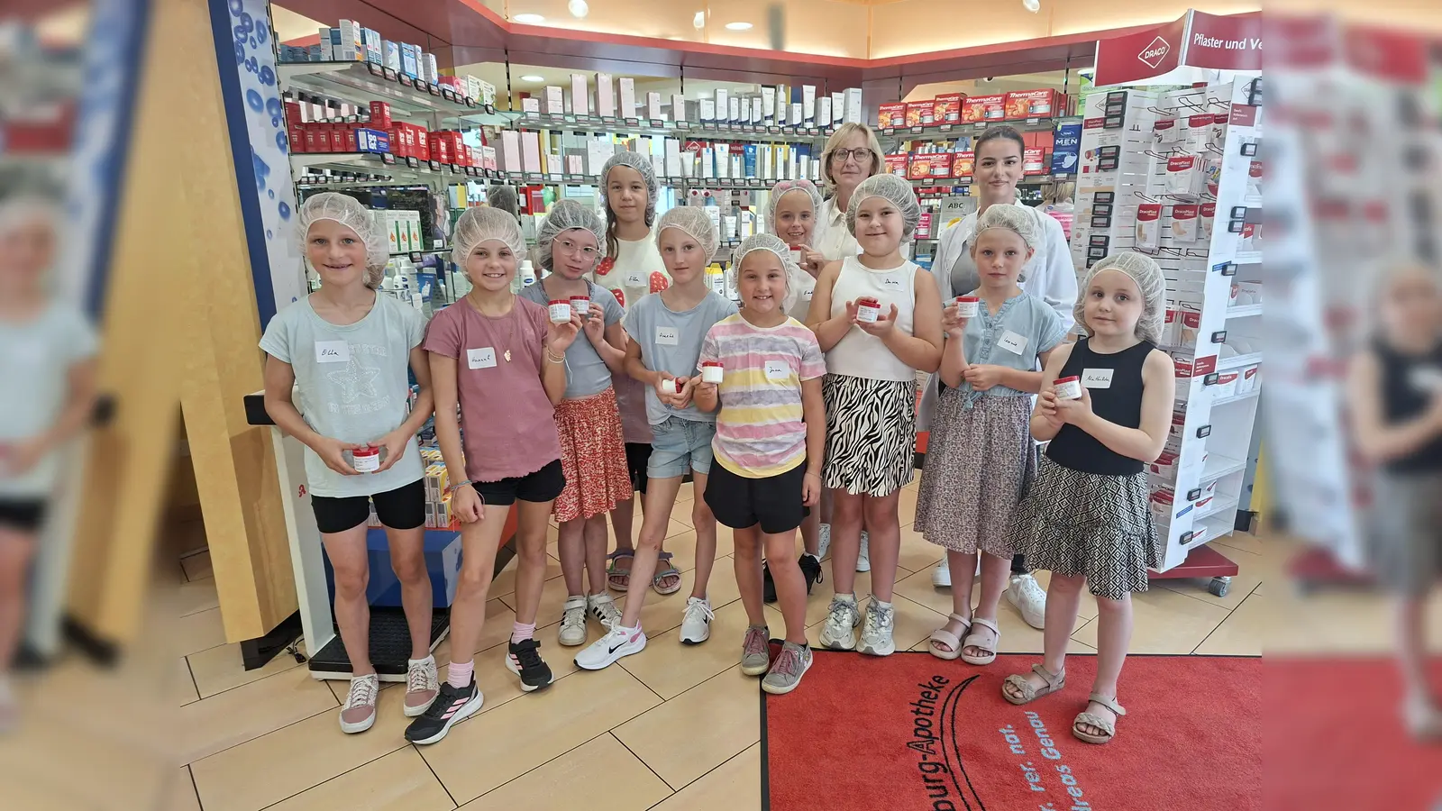Zehn Kinder besuchten in den Ferien die Teutonenburg-Apotheke und wurden selbst aktiv. (Foto: privat)