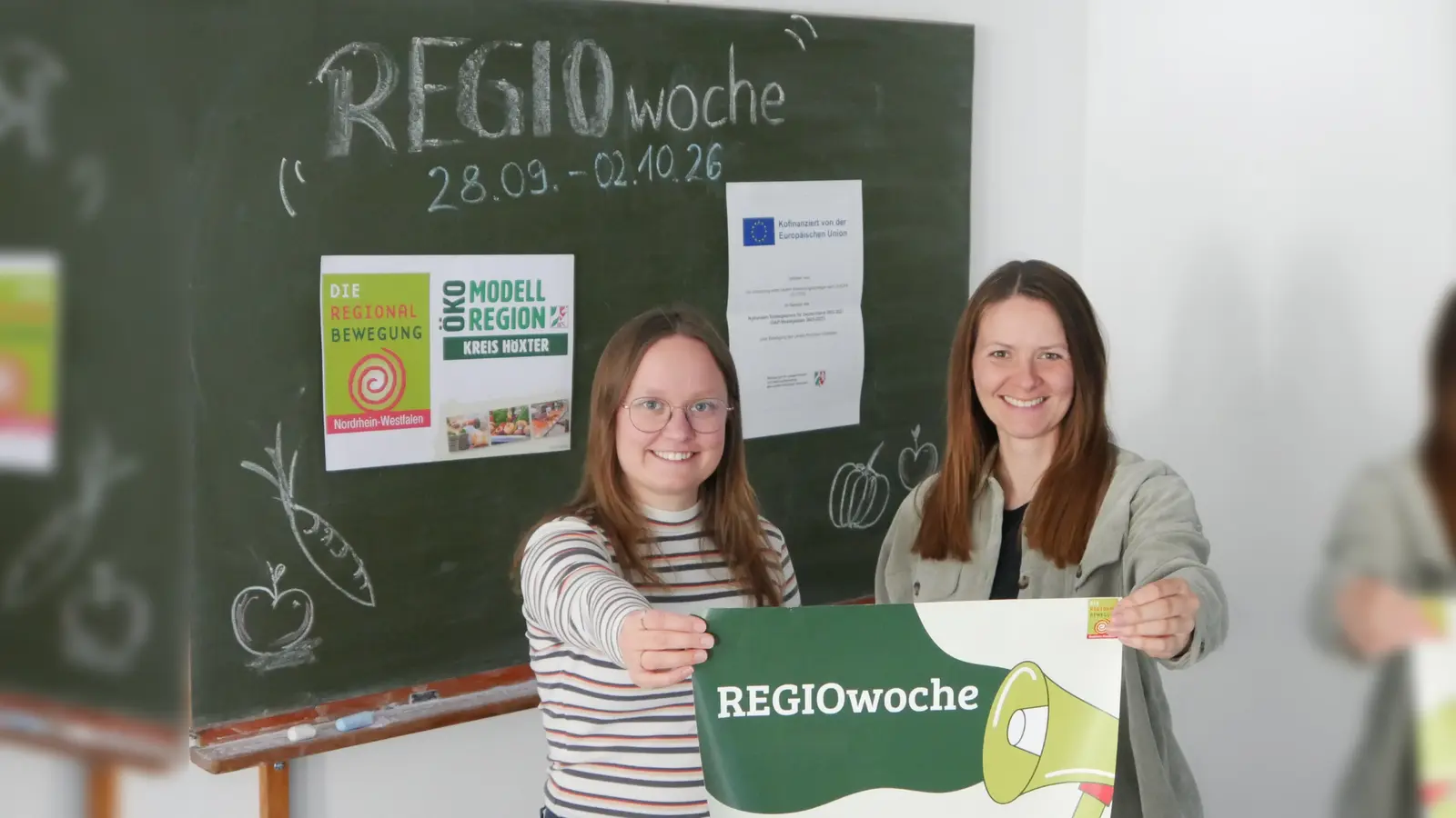V.l.: Pauline Krause vom Landesverband Regionalbewegung NRW e.V. und Laura Jäger von der Öko-Modellregion Kreis Höxter. (Foto: Landesverband Regionalbewegung NRW e. V.)
