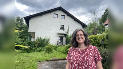 Hanna Braun arbeitet als Projektleiterin im Haus der Demokratie am Mühlenplatz 7 in Gieselwerder. (Foto: Landkreis Kassel)