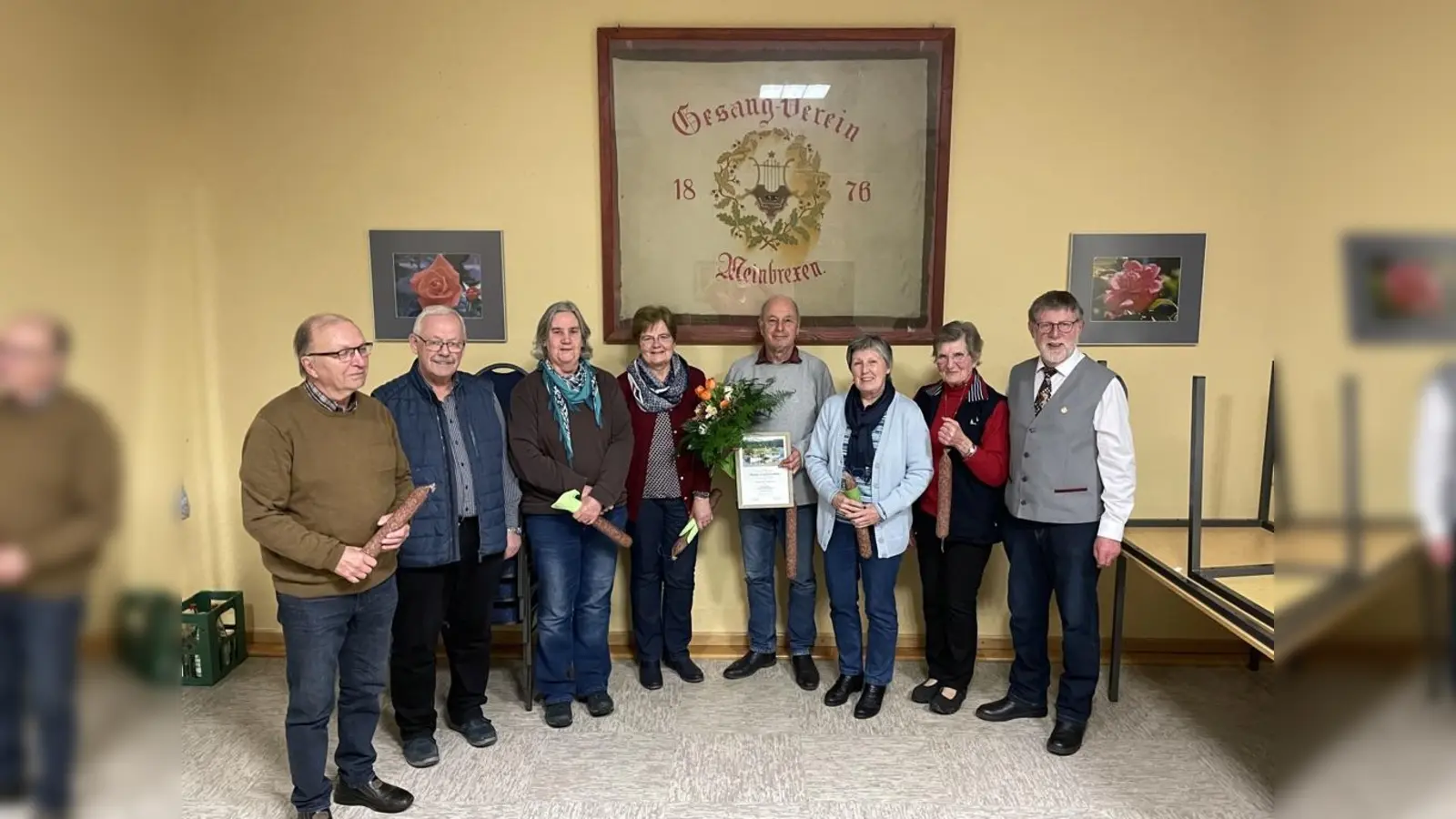 Hans-Werner Diezmann, Wilfried Sobireg, Antje Klages, Doris Mewes, Thomas Schmid-Leißler, Brigitte Jünemann und Brunhilde Thies mit dem 1. Vorsitzenden Karl-Heinz Bickmeier wurden für regelmäßige Teilnahme geehrt. (Foto: privat)