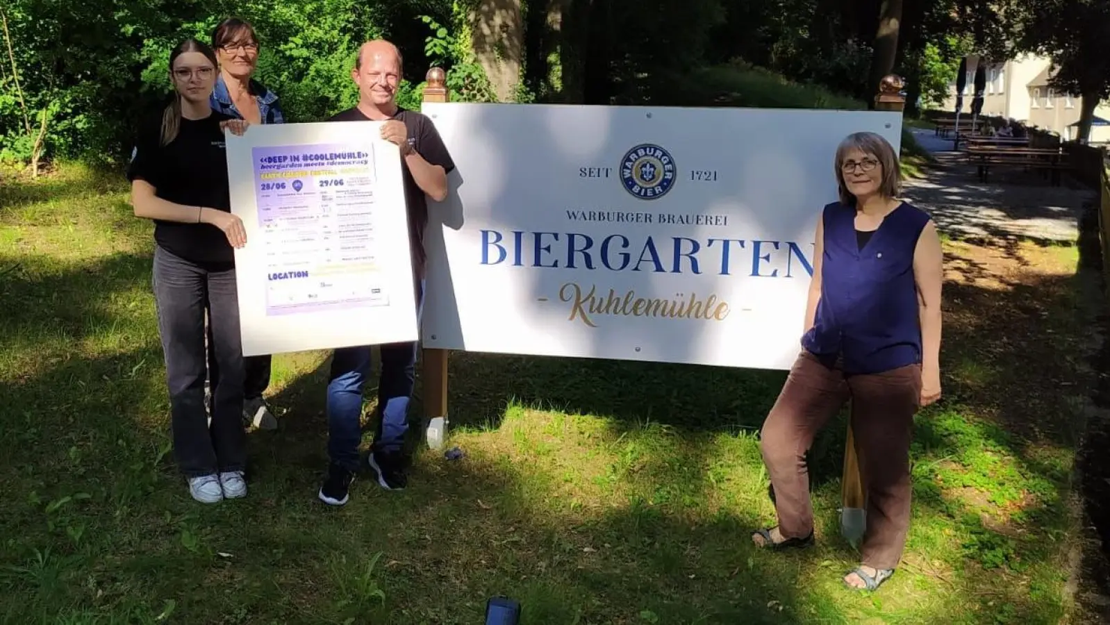 Sie präsentieren das Festivalprogramm: Valeria Tissen, Klara Holkenbrink, Michael Tewes und Ursula Sauerland sind Teil des Teams, das für den 28. und 29. Juni herzlich einlädt.  (Foto: privat)
