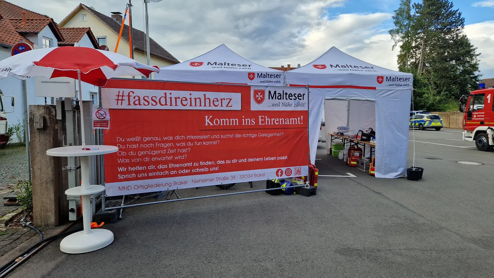 Am Stand der Malteser Brakel gibt es auch Infos zum ehrenamtlichen Engagement. Wer mitmachen will, kann hier erste Kontakte knüpfen. (Foto: Malteser Brakel)