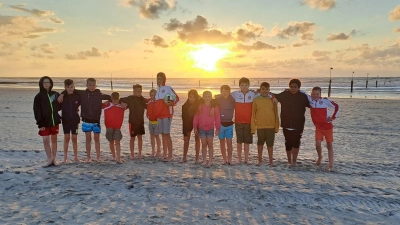 Bei Sonnenuntergang am Strand. (Foto: Wolfgang Langner)