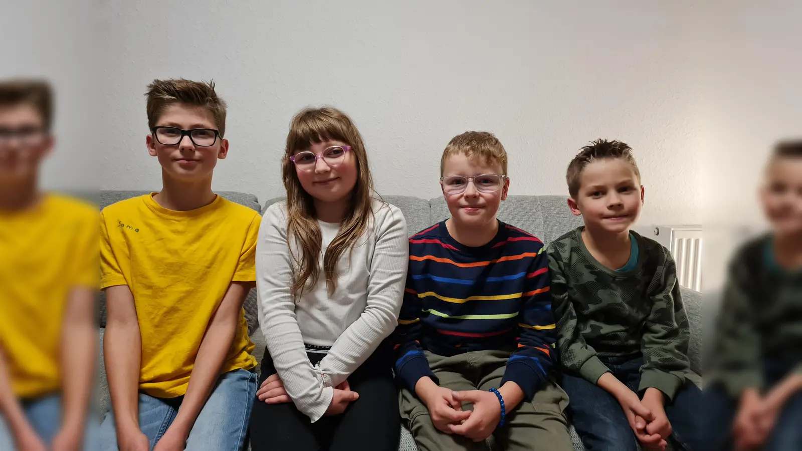 Das neue Kinderprinzenpaar mit Pagen (v.l.): Sascha Raphael Keßebohm, Neyla Demir, Henri Pollmann, Sandro Riano Keßebohm. (Foto: privat)